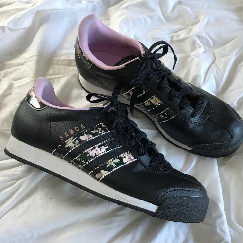 Black & Lilac Samoa Adidas Shoes w Flower Detail
